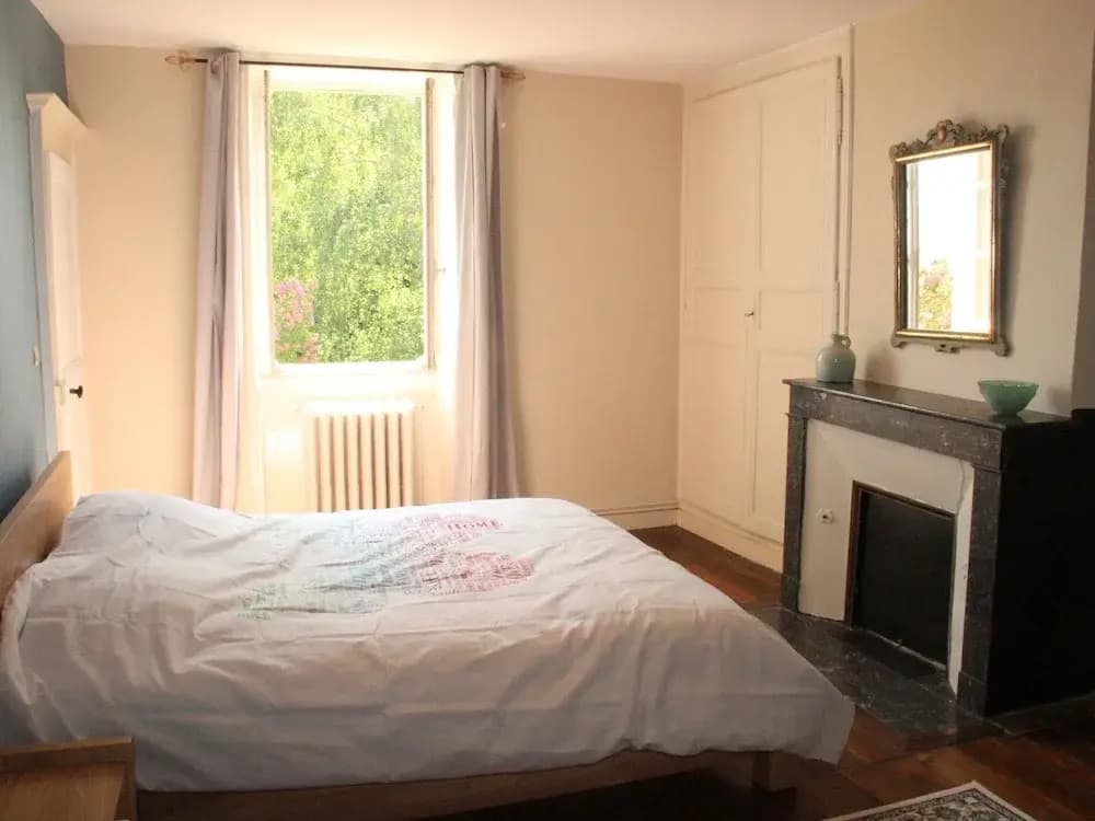Boutique Holiday Home in Bouix With Garden - Photo 4