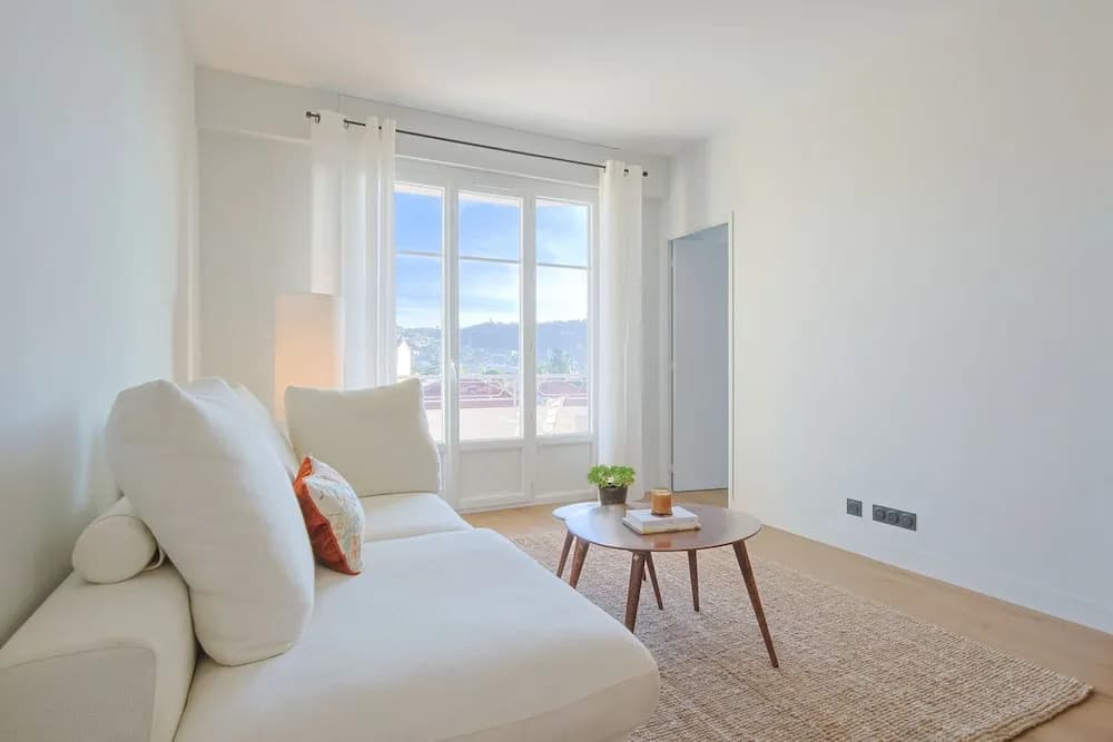 325 L Alba in Cannes - Photo 4