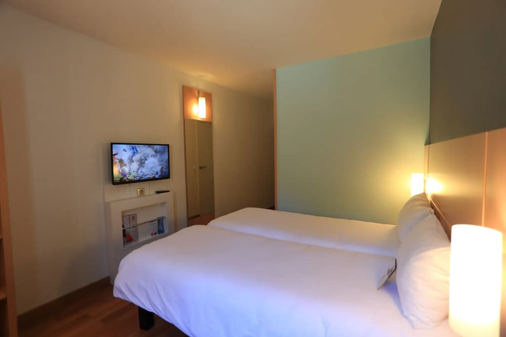 ibis Aurillac - Photo 5