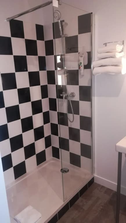 Hôtel Ibis Styles Marseille Vieux Port - Miniature 8