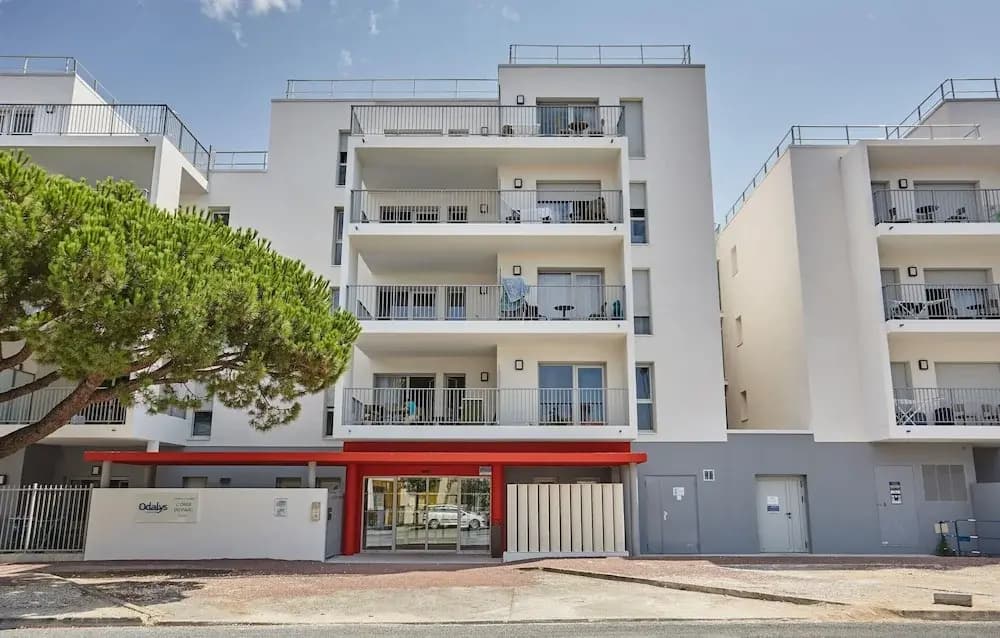 Apartment in Royan Near Sandy Beaches - Photo 1