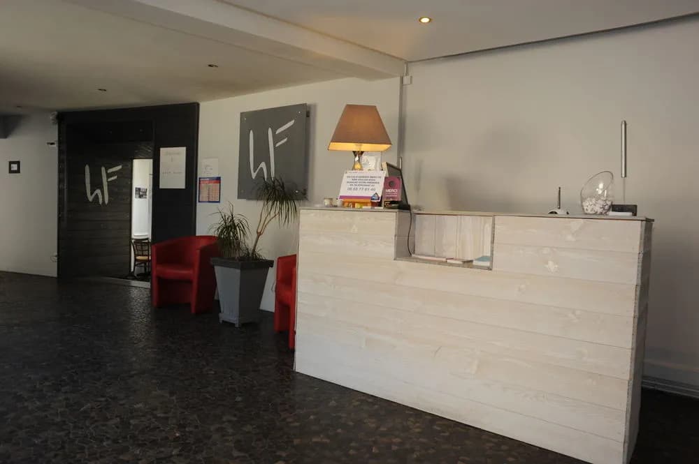 Hôtel AKENA HF - Photo 2