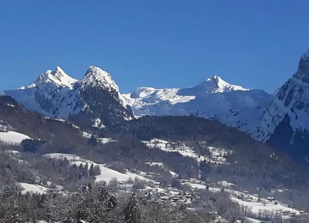 Studio in France Near Ski Slope & Mountains - Miniature 8