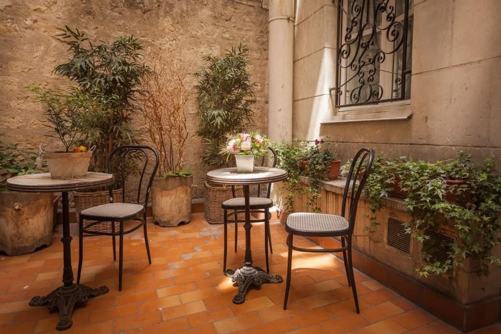 Hotel Le Compostelle - Photo 1