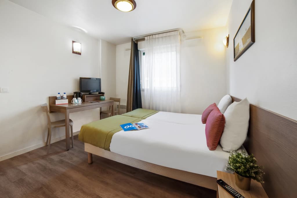 Comfort Aparthotel Versailles Saint Cyr l'Ecole - Photo 5