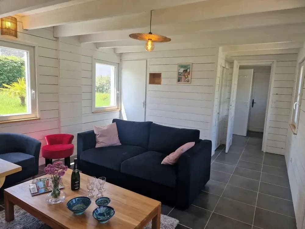 Comfortable Holiday Home on Large Garden Plot in Locquirec - Miniature 8