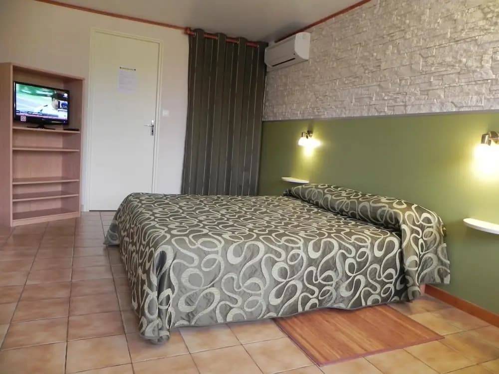 Hôtel les Pins - Photo 4