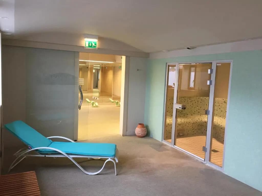 Hotel du Casino - Photo 3