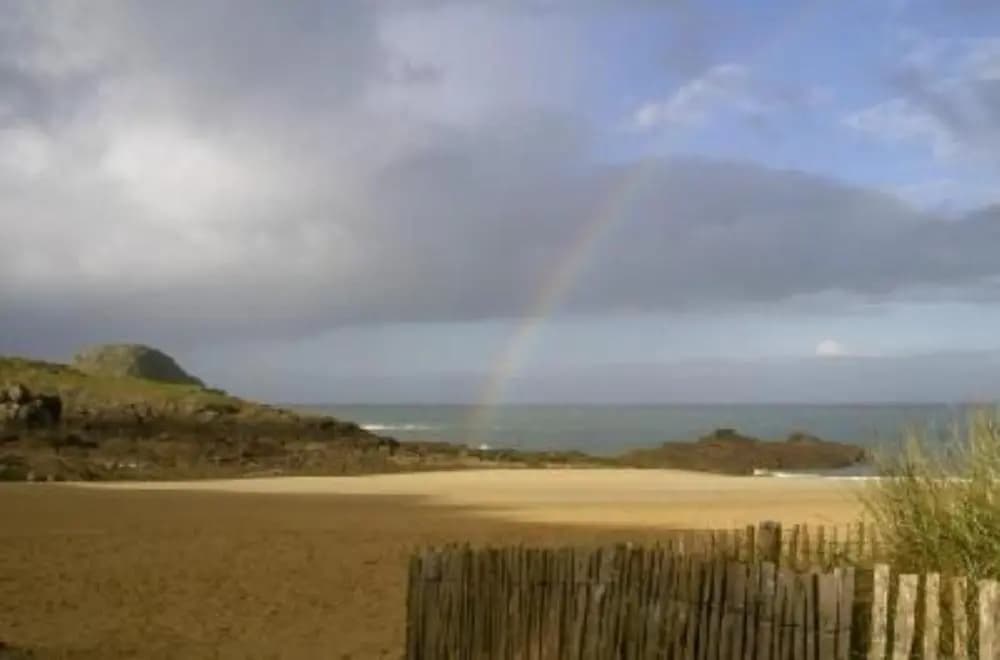 Maison avec jardin et plage de sable fin accessible à pied à 300m - Photo 5