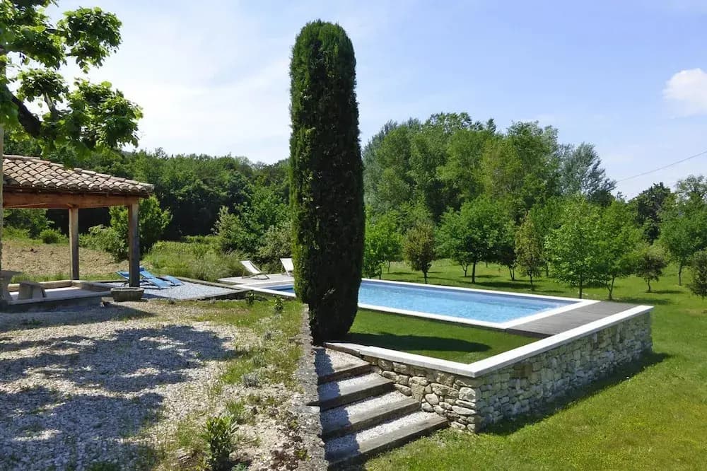 Relaxing Home Near Pool in Malaucene - Miniature 6