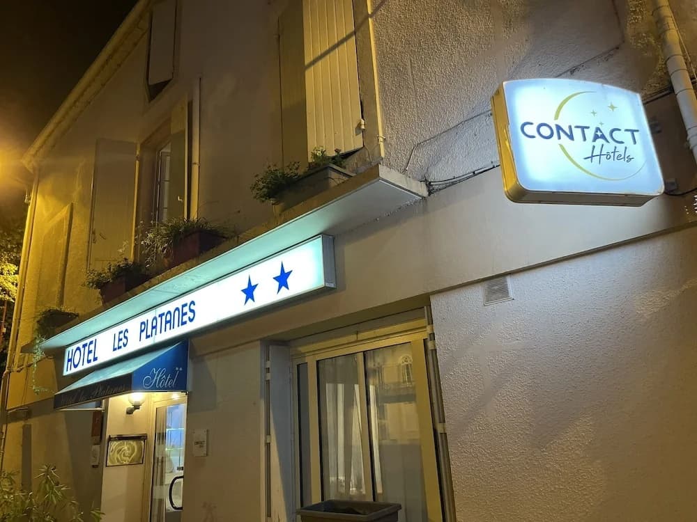 Contact Hôtel les Platanes Villeneuve sur Lot Centre - Photo 1