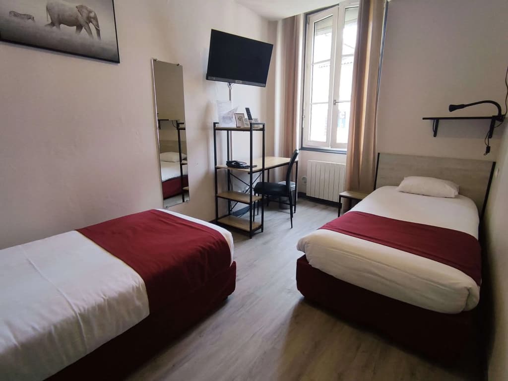 Logis Hôtel la Résidence - Photo 4
