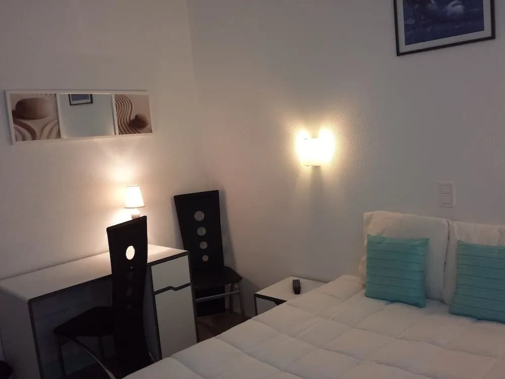 Hotel Pedussaut - Photo 3