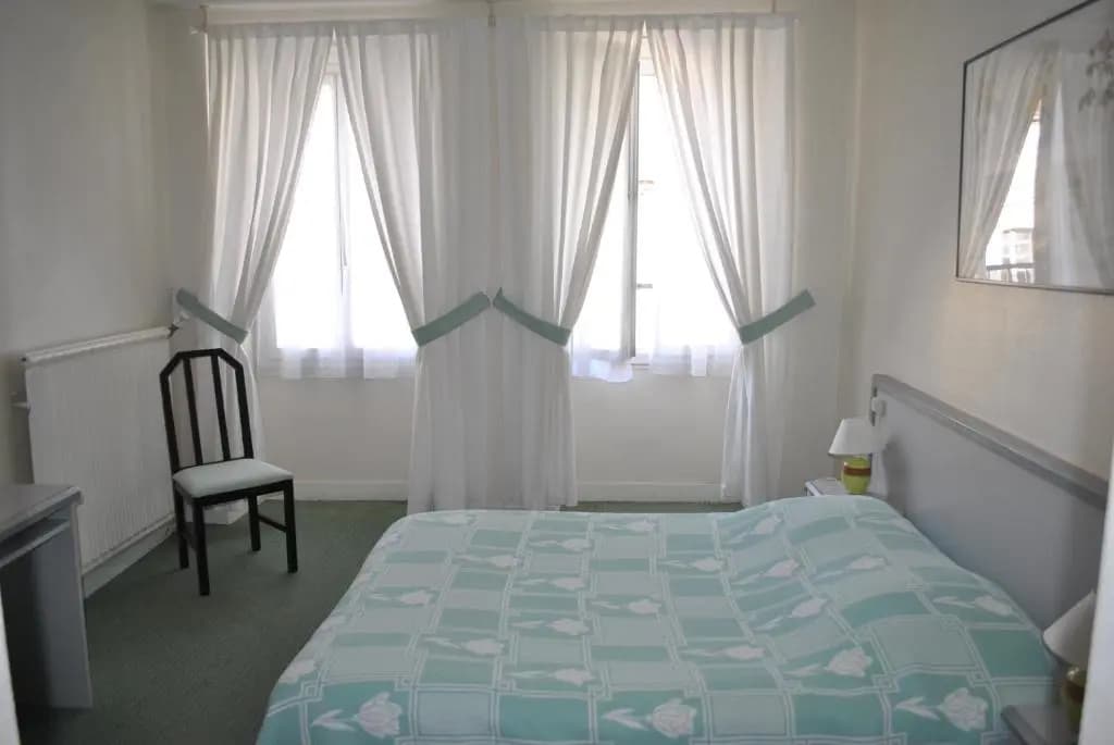 Grand Hotel de l'étoile - Photo 2