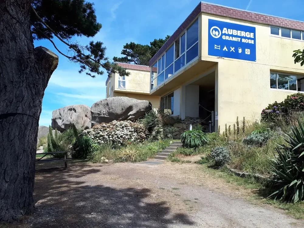 Auberge Granit Rose - Photo 1