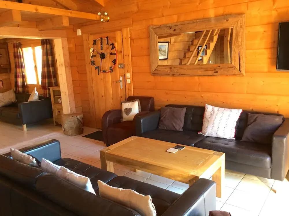 Mountain Chalet - Photo 4