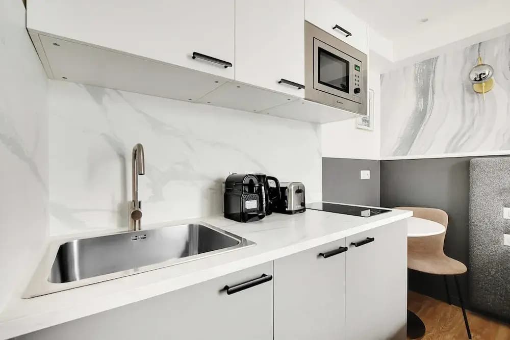 Cosy Studio With Air Conditioning -near Montmartre - Miniature 7