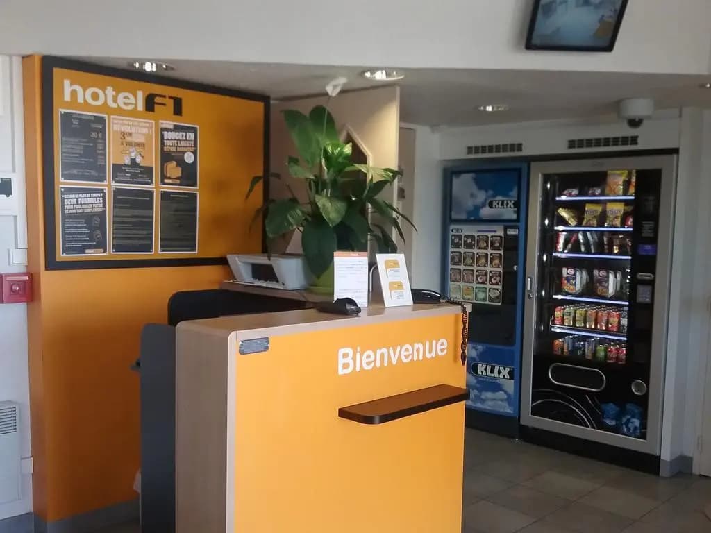 Hotelf1 Tarbes - Miniature 7