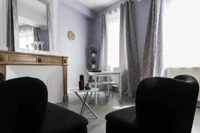 La Petite Bourgogne - Photo 1
