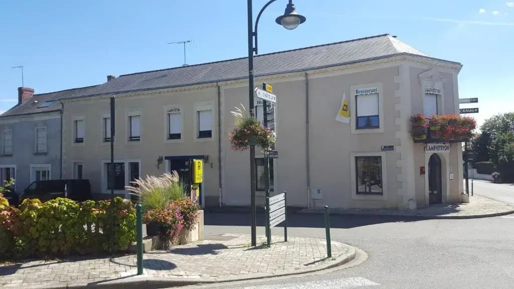 Chambres d'hôtes L'AMPHITRYON - Photo 1