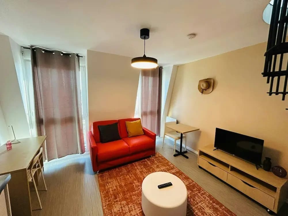 We Live In R - Duplex 501 - Photo 3