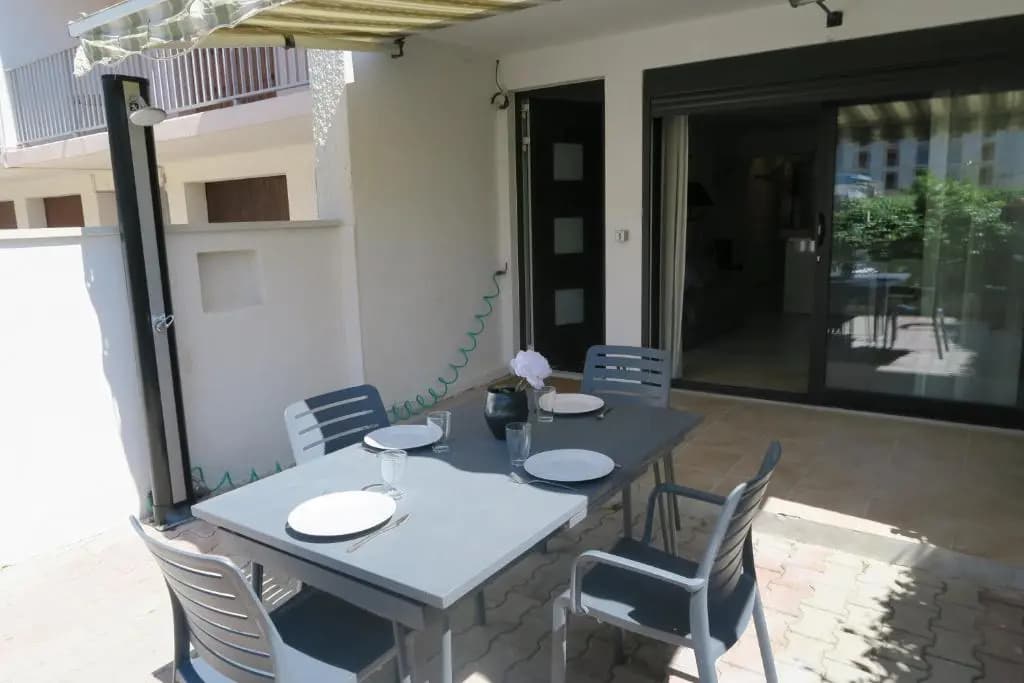 Appartement de standing avec belle terrasse 100m plages - Miniature 6