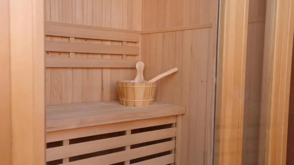 Ennéa - Jacuzzi & Luxury Suites - Miniature 8
