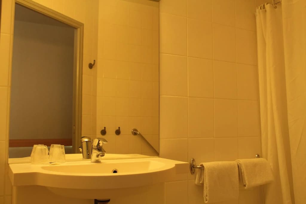 ibis budget Laval - Miniature 7