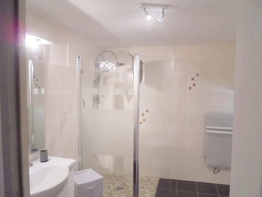 House With 4 Bedrooms in Castelnau-de-mandailles, With Wonderful Mount - Miniature 7