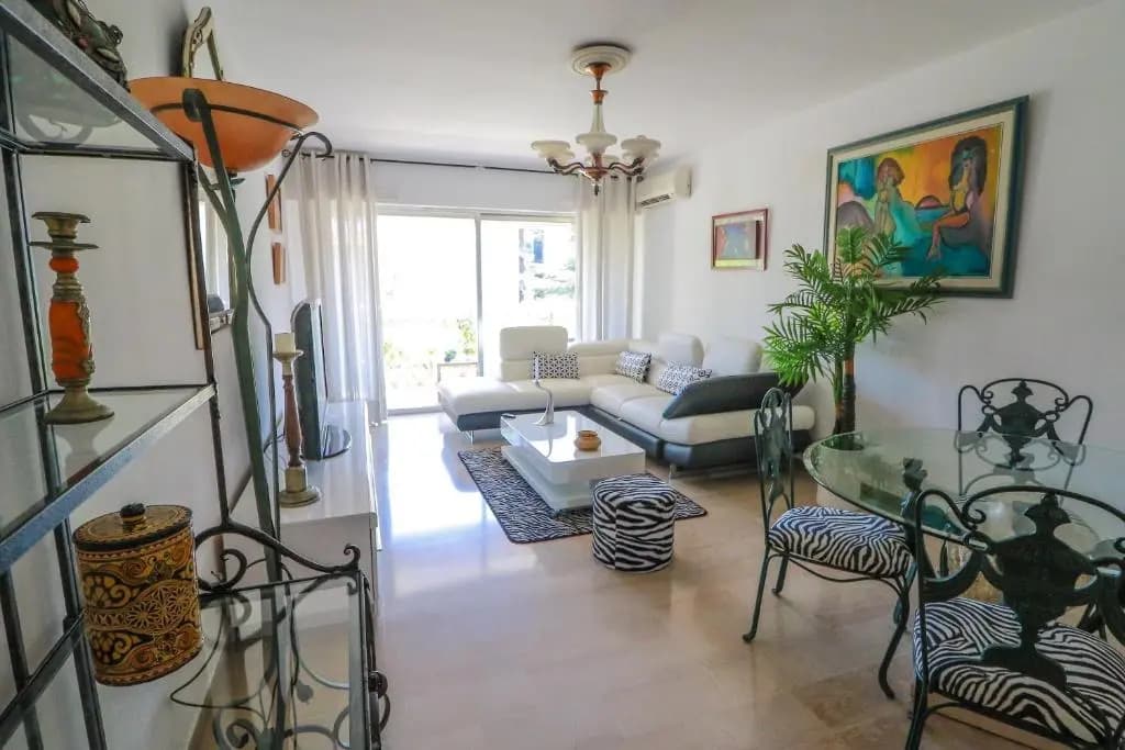 Central Park Apartment - Miniature 8