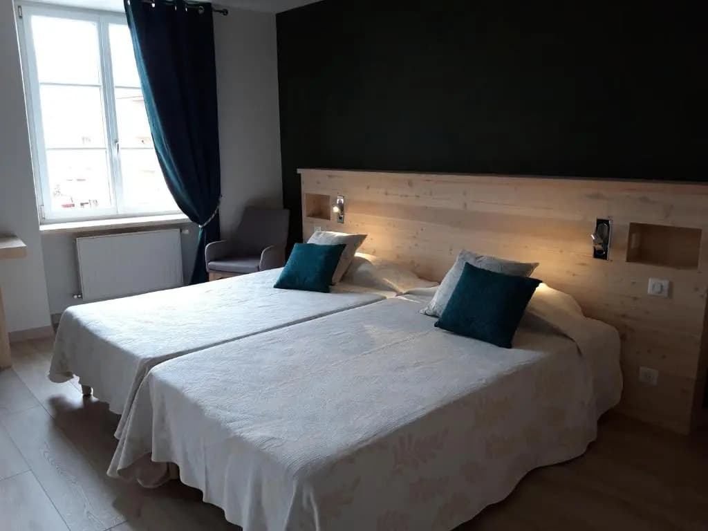 Hotel La Guimbarde - Photo 2