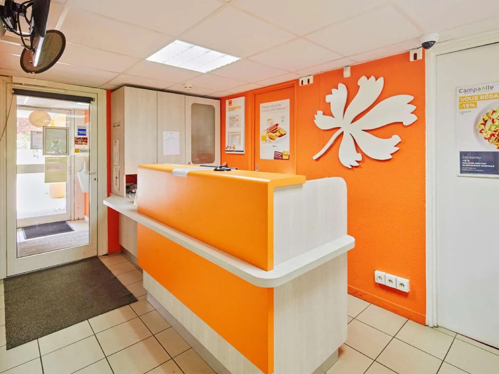 Première Classe Nantes Sud - Rezé Aéroport - Photo 2