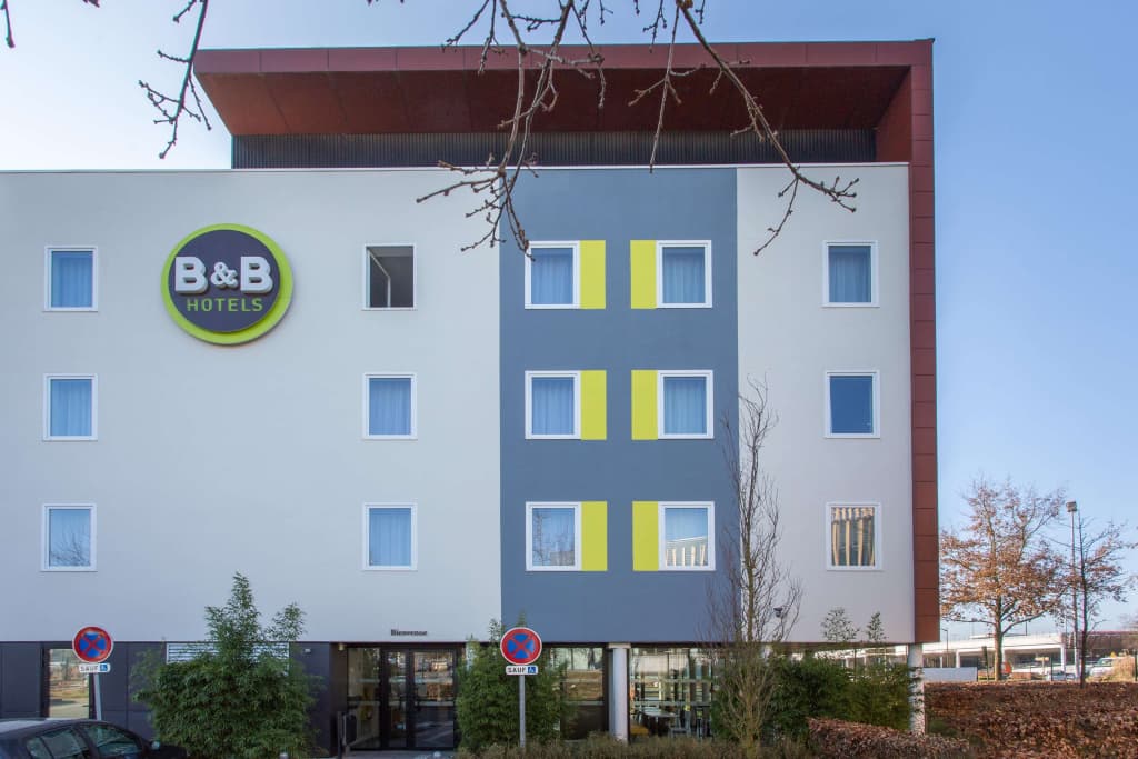 B&B HOTEL Arras - Photo 1