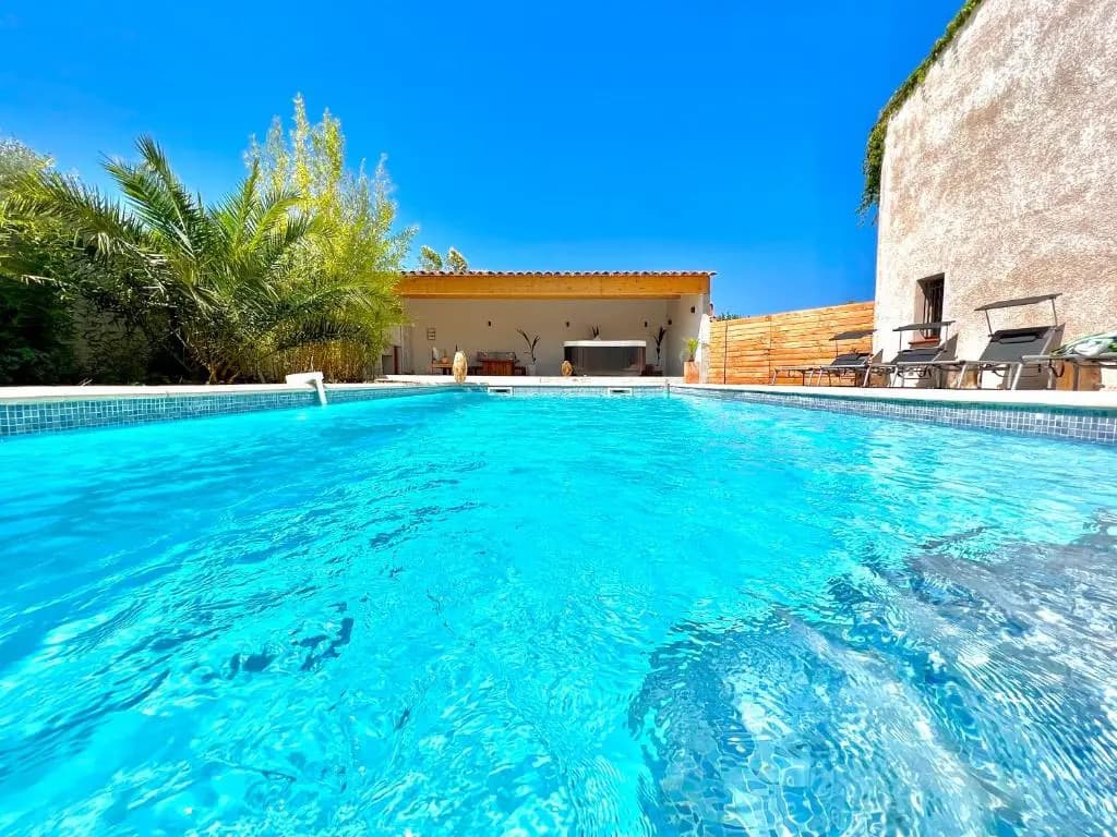 Studio Avec Jacuzzi Et Piscine (Adults Only) - Miniature 6