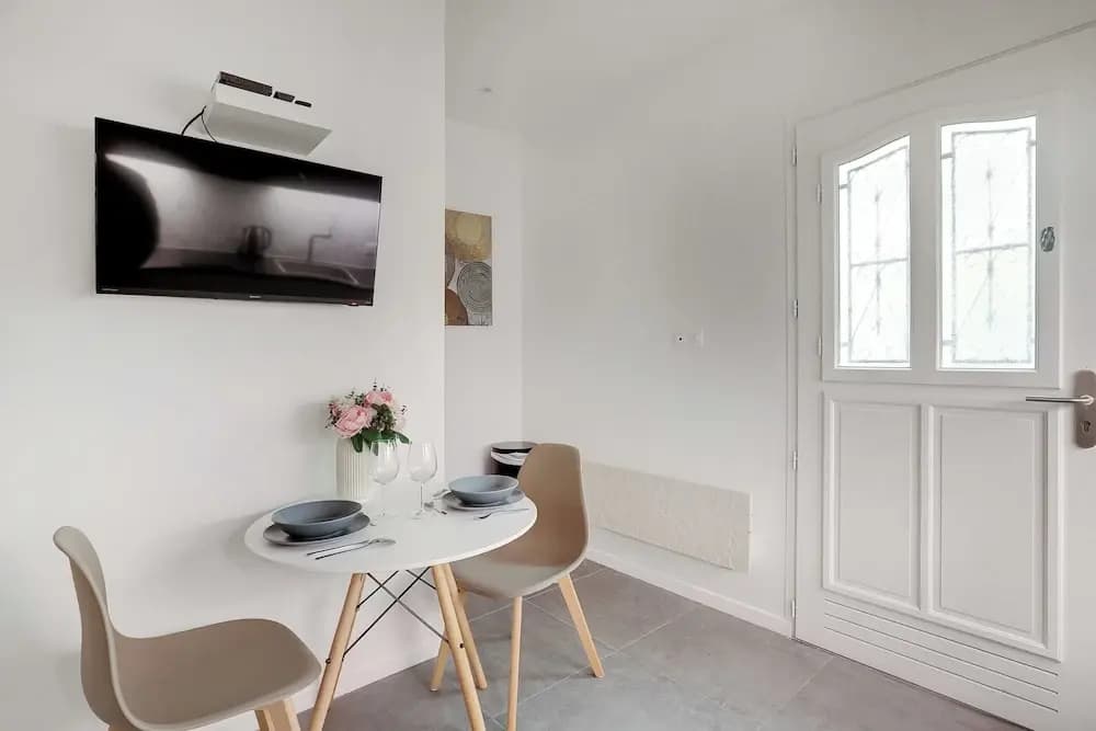Intimate Studio - 2P - Arts et Matiers/rapublique - Miniature 6