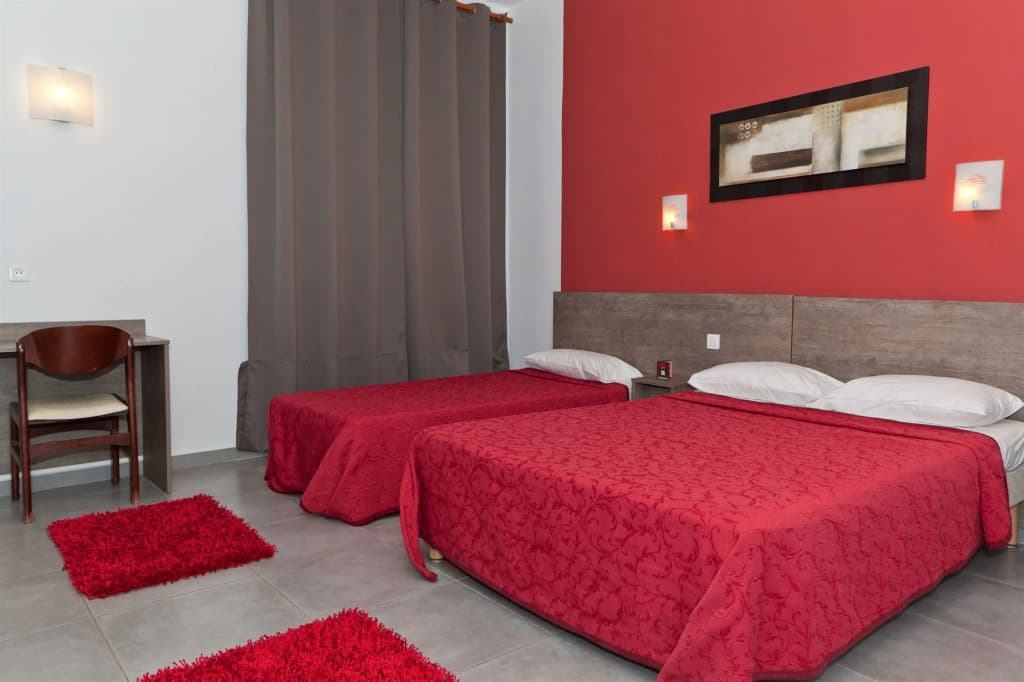 Riviera Hotel - Miniature 7