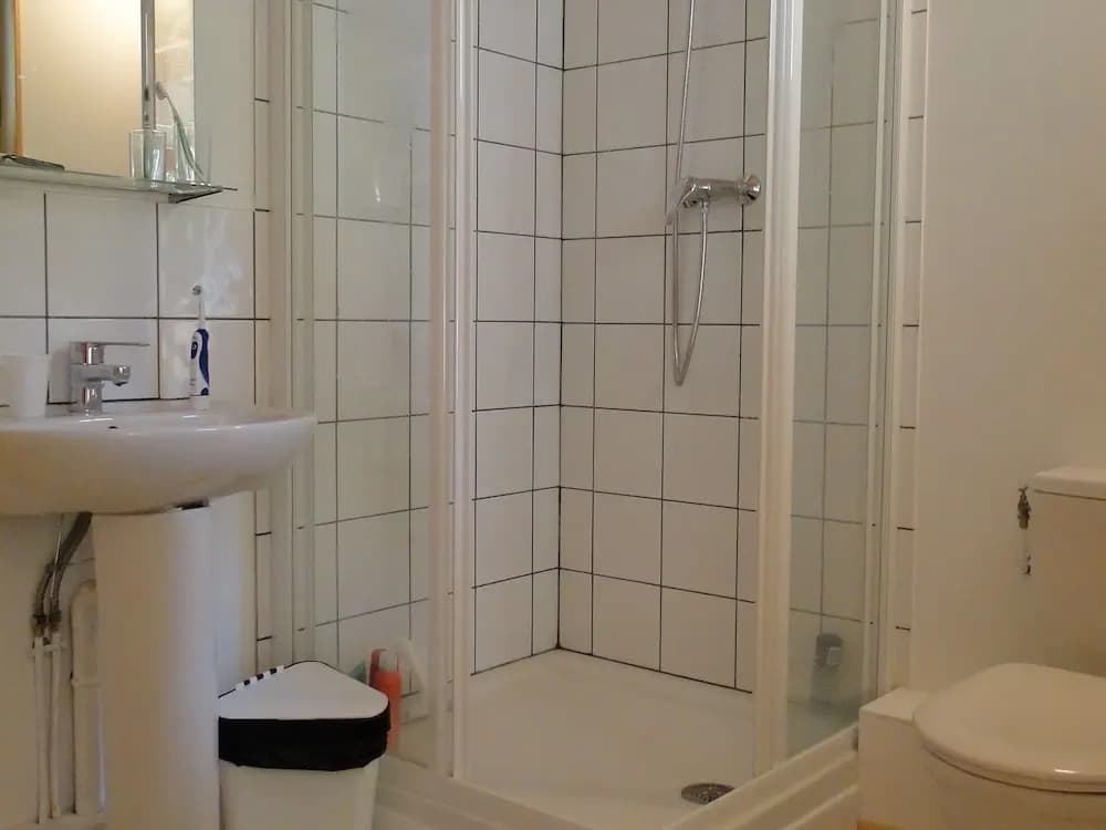 Modern chalet in Venosc with pool - Miniature 7