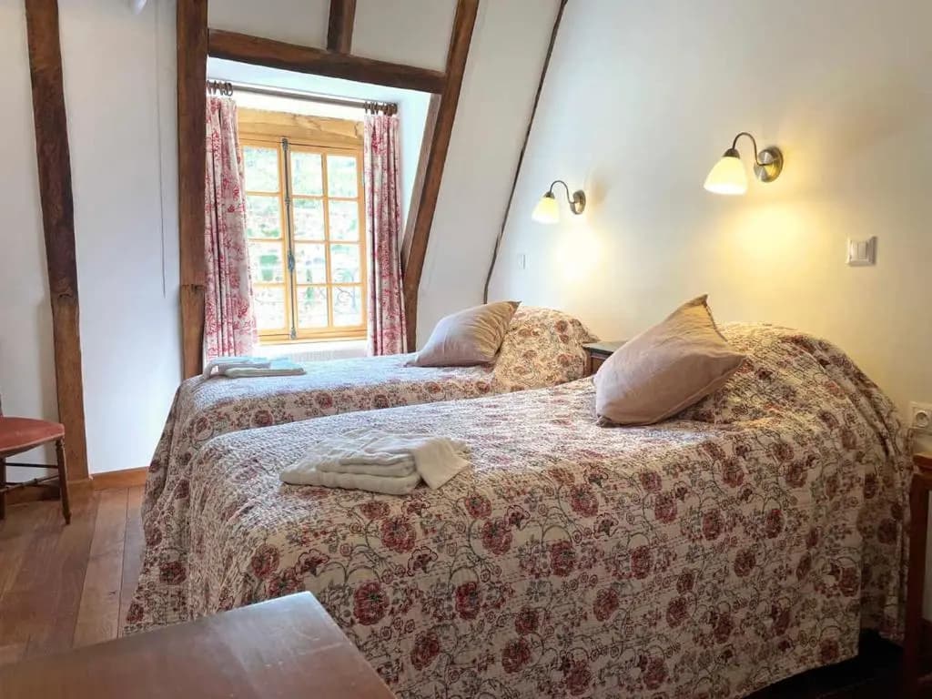 Gîte Hérisson, 6 pièces, 12 personnes - FR-1-489-335 - Photo 1