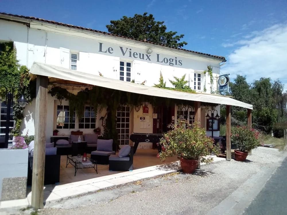 Le Vieux Logis de Clam - Photo 1
