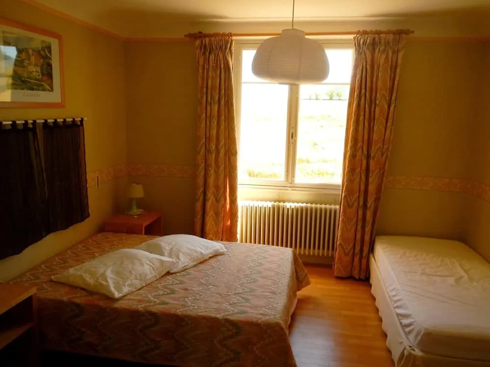 House With 6 Bedrooms in Banassac, With Wonderful Mountain View and En - Photo 2