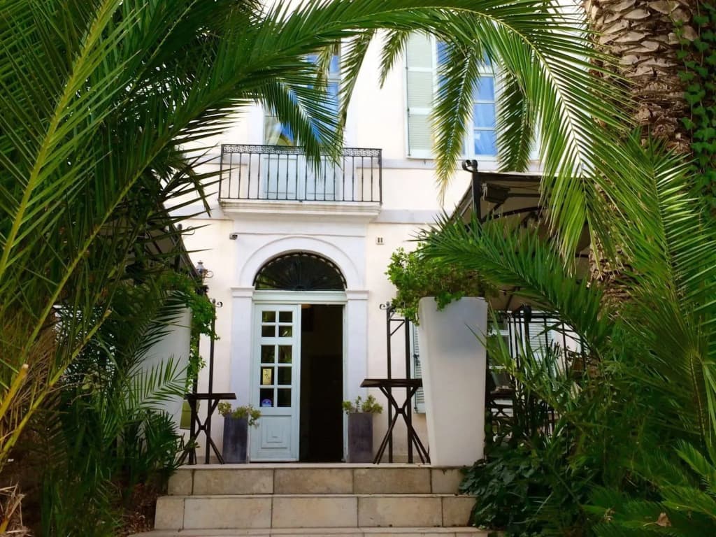 Les Palmiers Chambres d'Hôtes - Photo 1