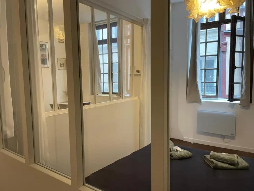 Appartement cosy en plein coeur historique - Photo 2