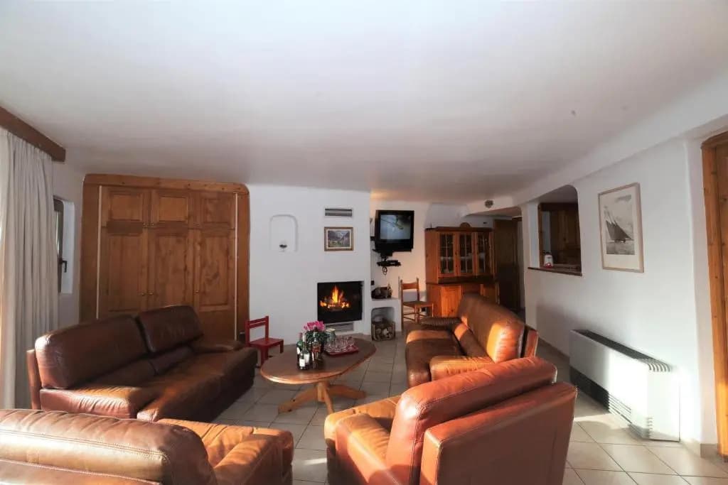 Apartment - 12 rooms - Living room lounge with fireplaces - Photo 2