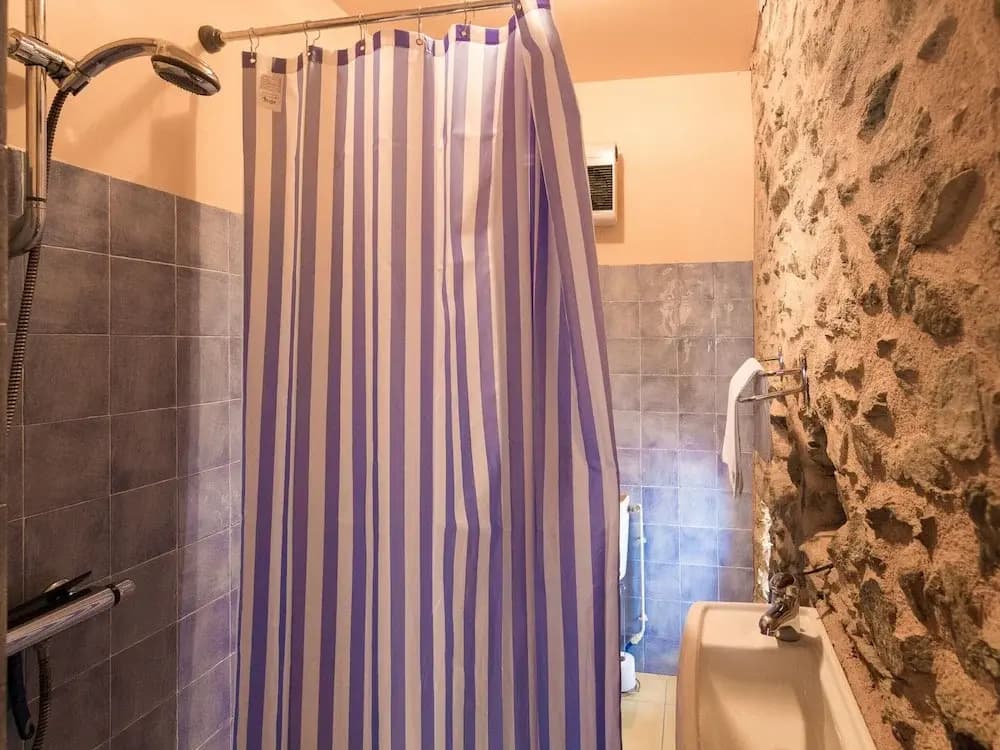 Romantic Stay in a Medieval Castle With Pool and Restaurant Among Others - Miniature 8
