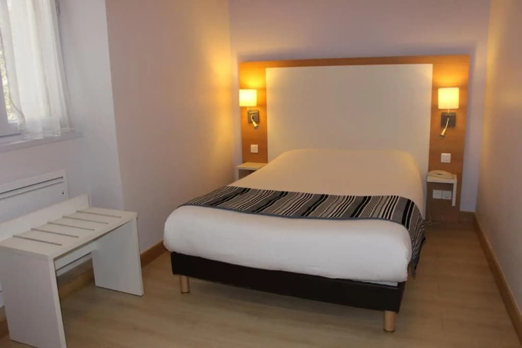 The Originals Hotels City Poitiers Continental - Photo 2