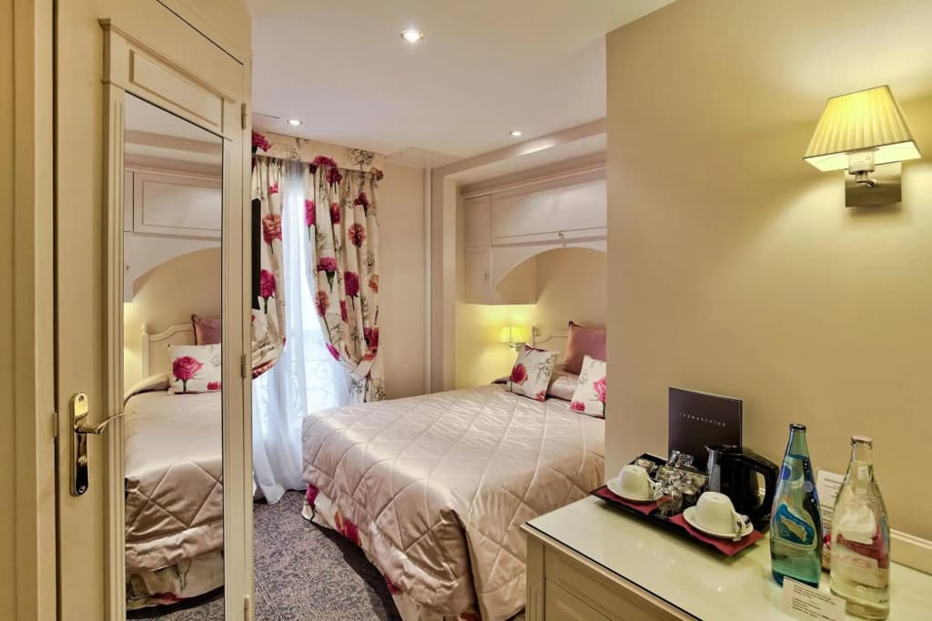 Hotel Queen Mary Paris - Miniature 6