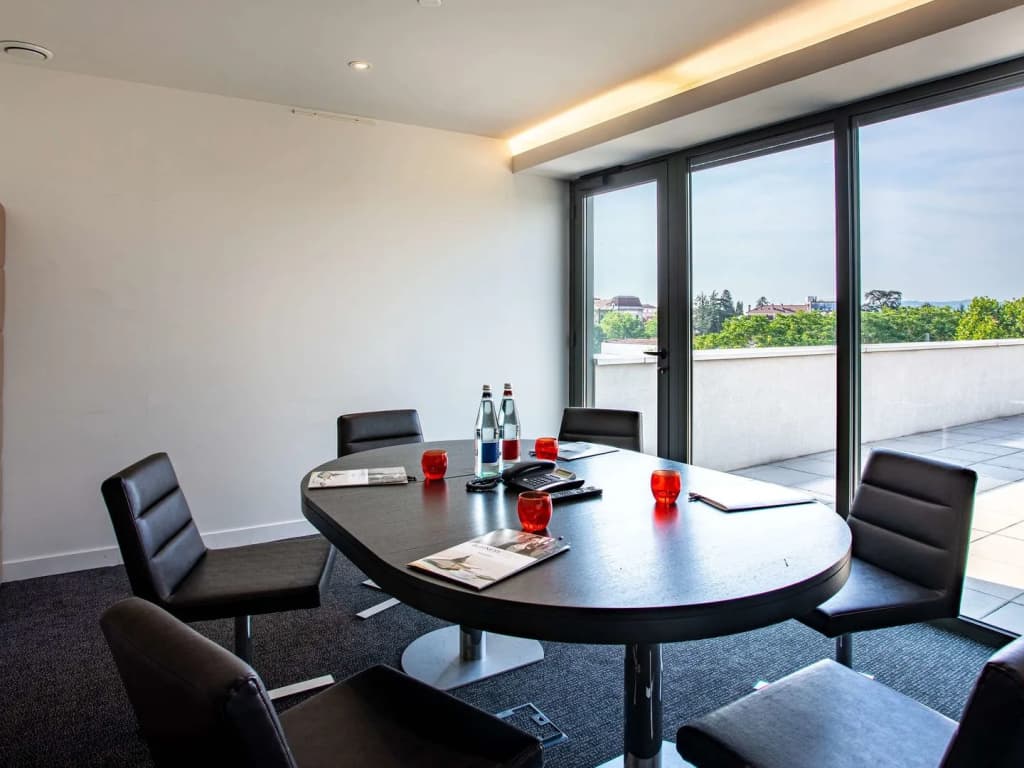 Hotel Mercure Villefranche-sur-Saone - Miniature 8