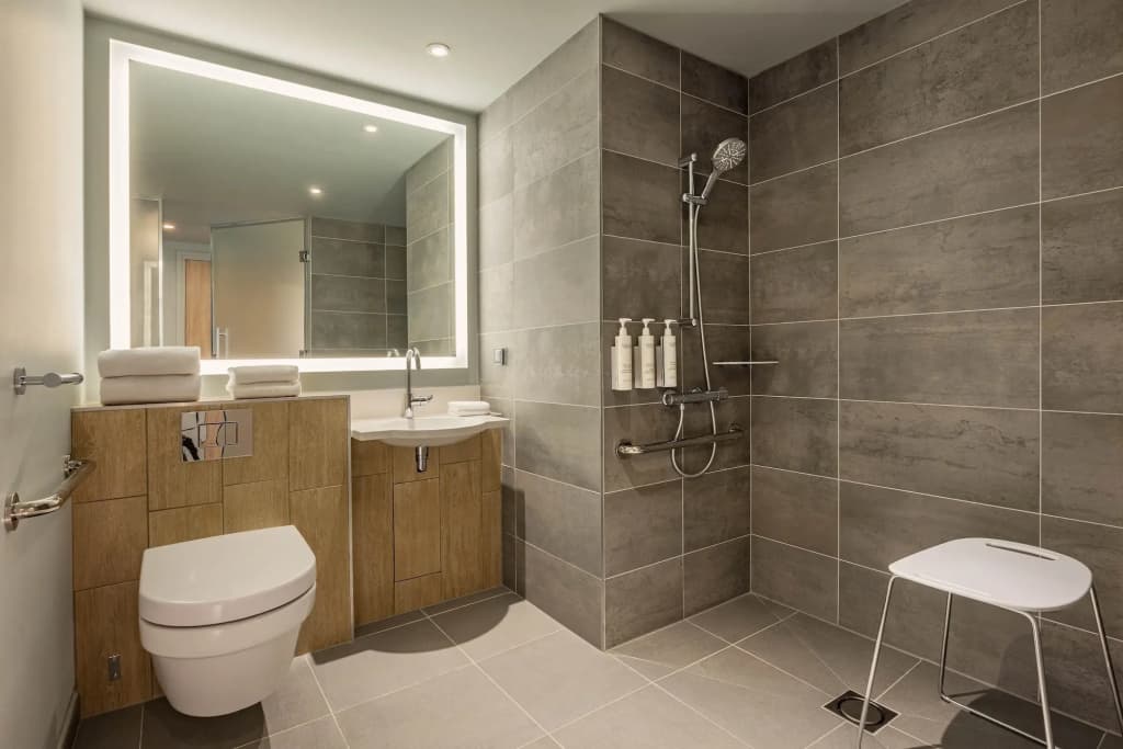 Courtyard by Marriott Paris Charles de Gaulle Central Airport - Miniature 8