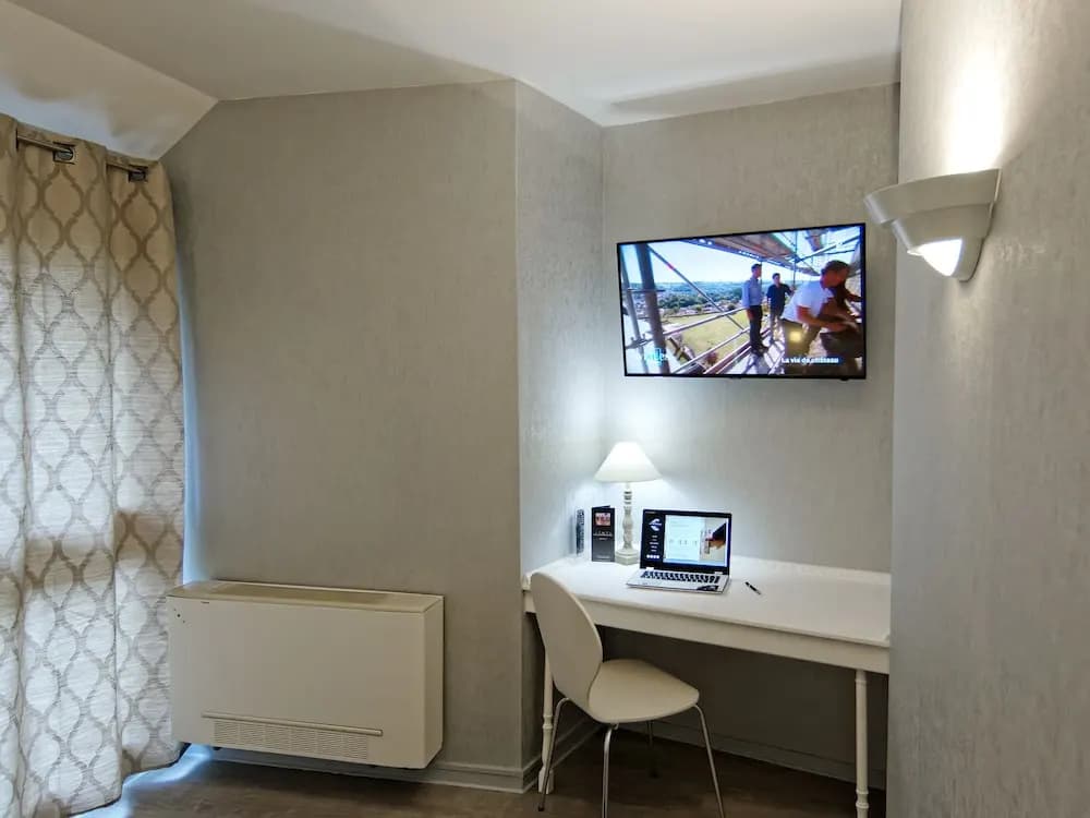 Hotel Le Chantereigne - Miniature 6