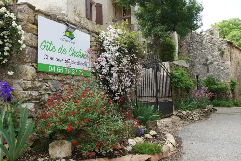 Studio-gîte Chauvet III Le Prieuré d'Orniols - Photo 1